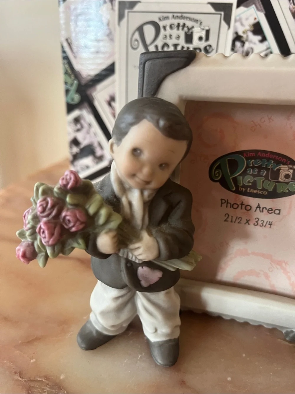 Kim Anderson’s Pretty as a Picture “I Know How to Win a Heart” photo frame